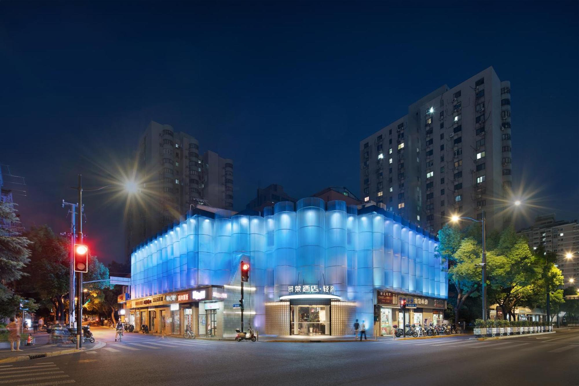 Jinglai Light Luxury - Daning International Business School Branch Hotel Shanghai